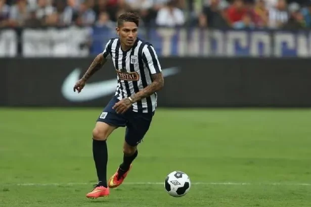 Paolo Guerrero Revela los Obstáculos para su Regreso a Alianza Lima en una Entrevista Exclusiva