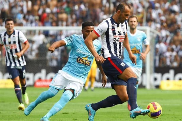 Alianza Lima buscará revertir la historia ante Sporting Cristal en un enfrentamiento crucial