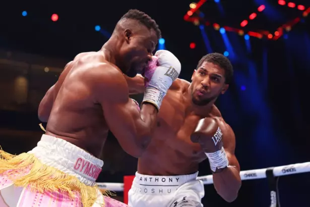 "Joshua domina: un nocaut devastador pone fin al enfrentamiento de Ngannou en la segunda ronda"