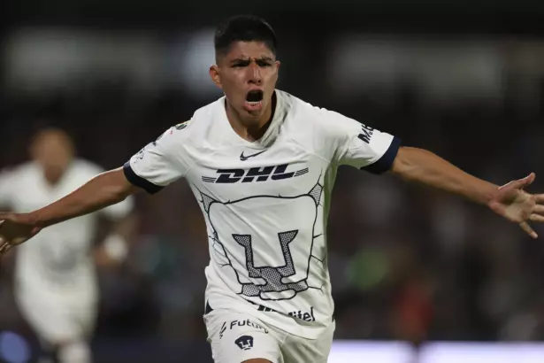 “Pumas UNAM triunfa: gol de Quispe asegura victoria vital sobre León”