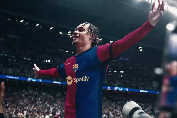"El viaje de Simons de regreso al Camp Nou"