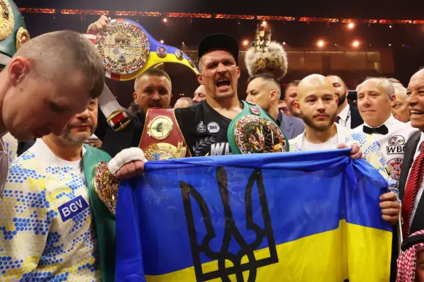 Usyk, Nuevo Campeón Indiscutido de Peso Pesado