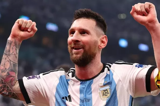 "Messi hace historia"