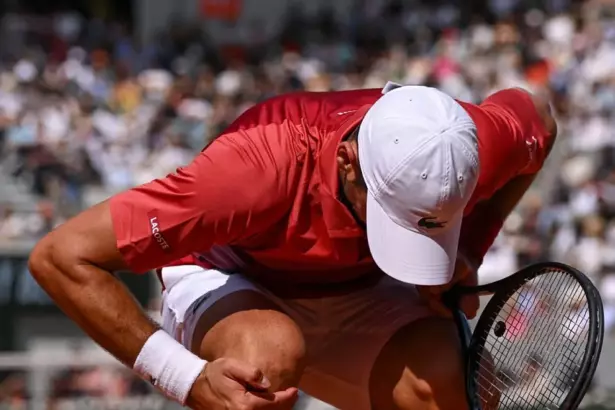 ¡Adiós Nole! Djokovic se retira de Roland Garros por lesión.