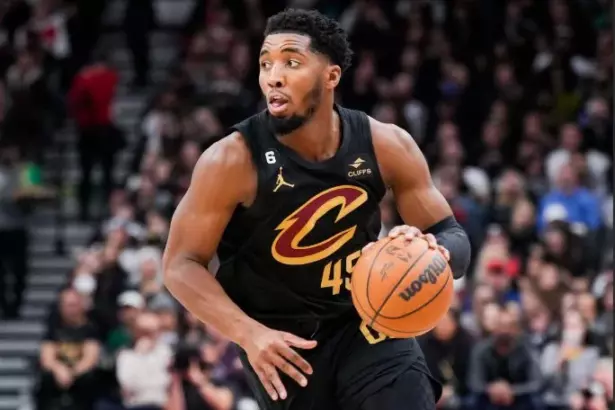"Donovan Mitchell: Líder y Estrella"