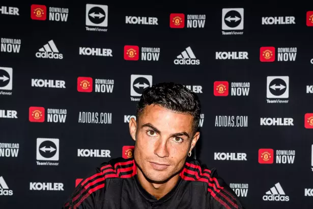 "Ronaldo reflexiona sobre su retiro."