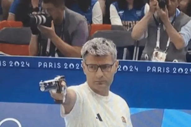 "Medalla de Plata para Yusuf Dikeç"