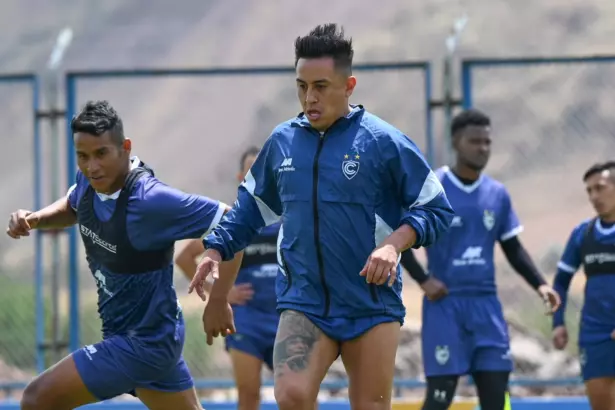 Cueva regresa con Cienciano