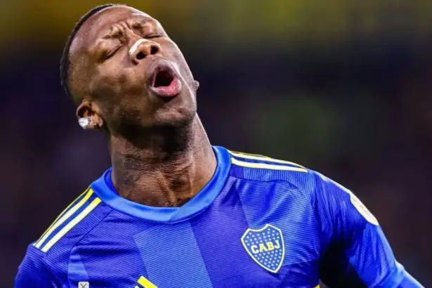 Boca eliminado tras polémica de Advíncula.