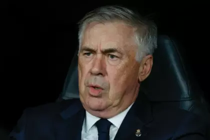 "Ancelotti: Entre la Gloria y la Despedida"