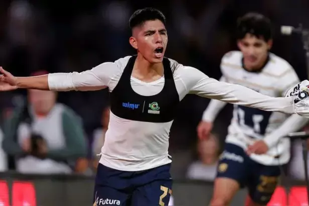 Piero Quispe celebra su gol en el minuto 100