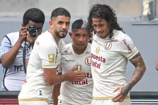 Edison Flores brilla con gol