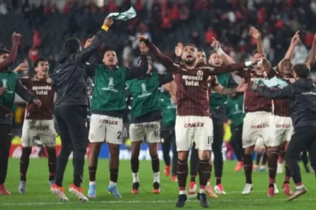 ¡8 Gigantes al Acecho! Universitario Revela Sus Potenciales Rivales y 5 Estrategias Poderosas para Dominar los Octavos de Libertadores