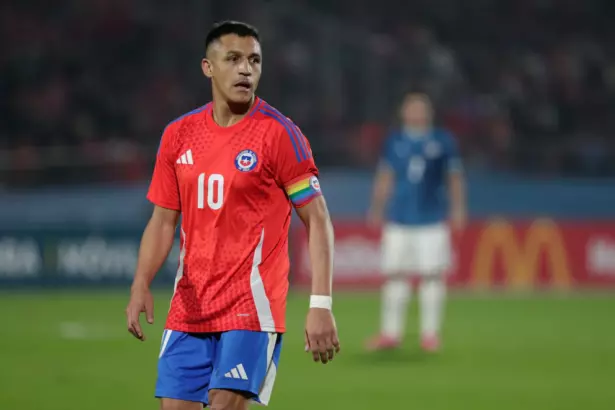 Alexis Sánchez y su rostro de frustración