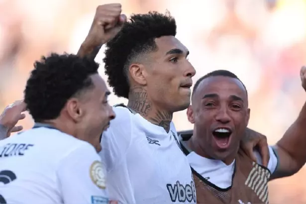 Botafogo festeja una victoria histórica