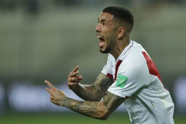 Alianza firma al crack Sergio Peña