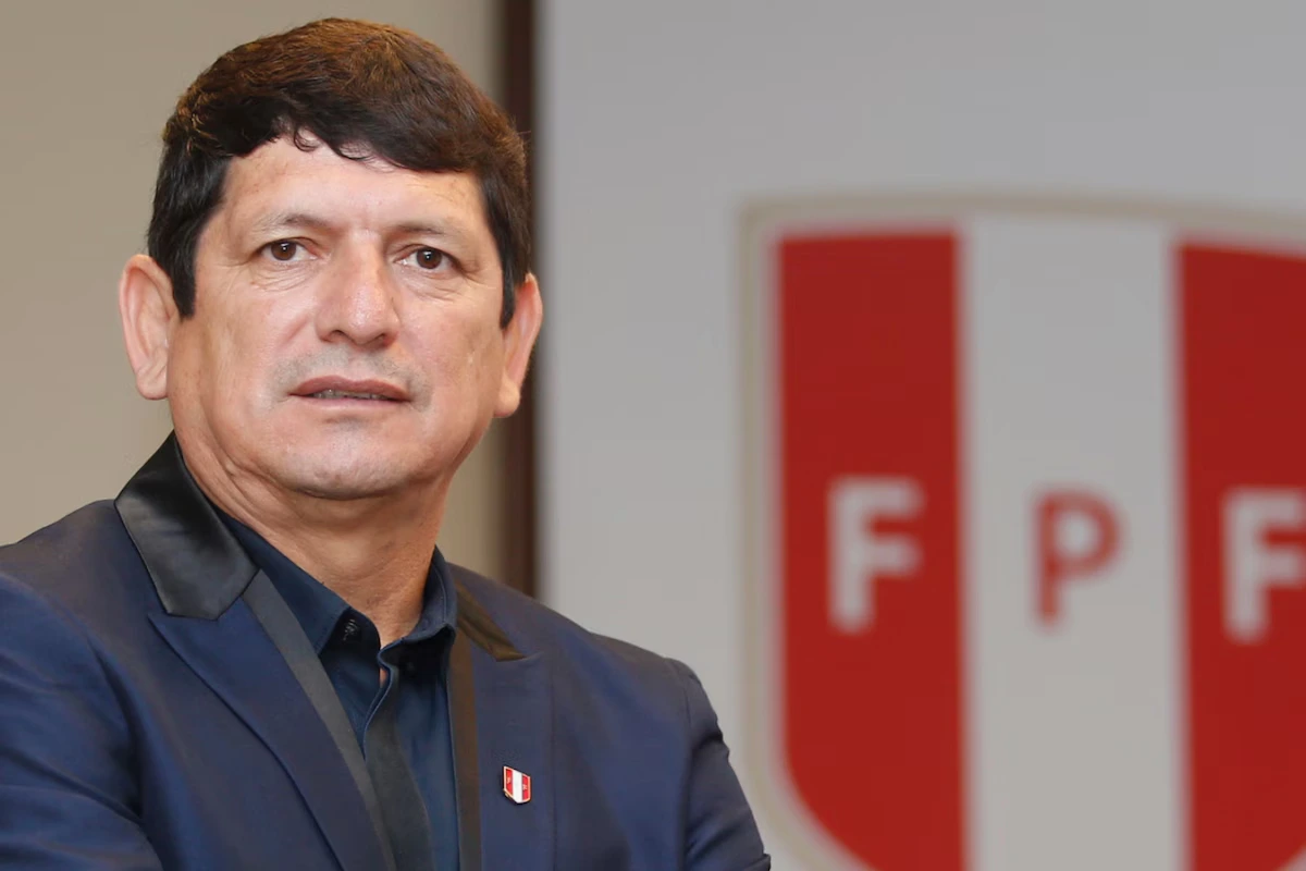 Lozano seguirá en la FPF hasta 2030